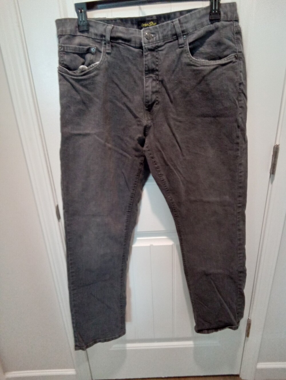 Urban Star Men's Relaxed Fit Straight Leg Stretch Jeans Grey Size 38x32 - Picture 1 of 6